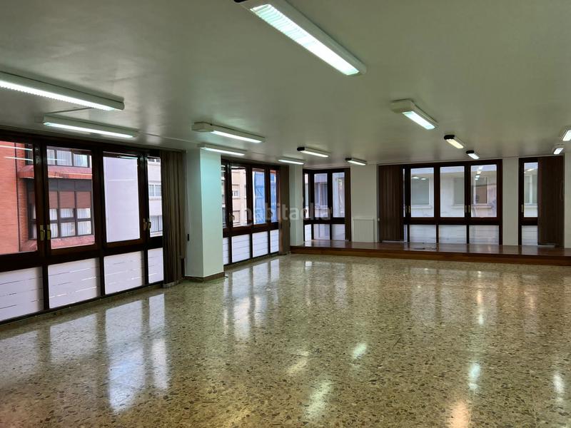 Foto 2b8f861a-79a0-45fe-a1bf-99be745660ed. Location bureau dans arlamendi kalea 4 dans Las Arenas Getxo