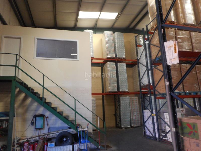 Foto 5df06b45-d4a5-48ac-9913-370230d04203. Location bâtiment à usage industriel dans Abanto y Ciérvana / Abanto Zierbena