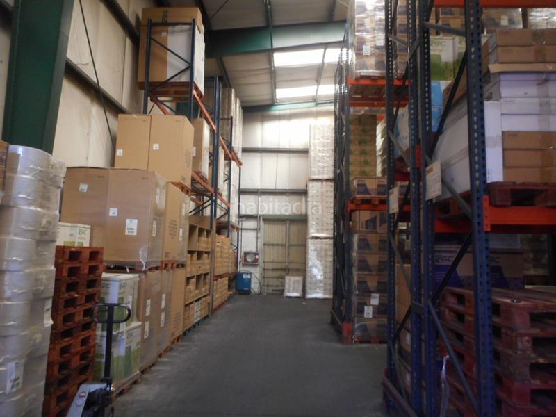 Foto c61eabc5-02f5-412d-a291-7ec689999555. Location bâtiment à usage industriel dans Abanto y Ciérvana / Abanto Zierbena