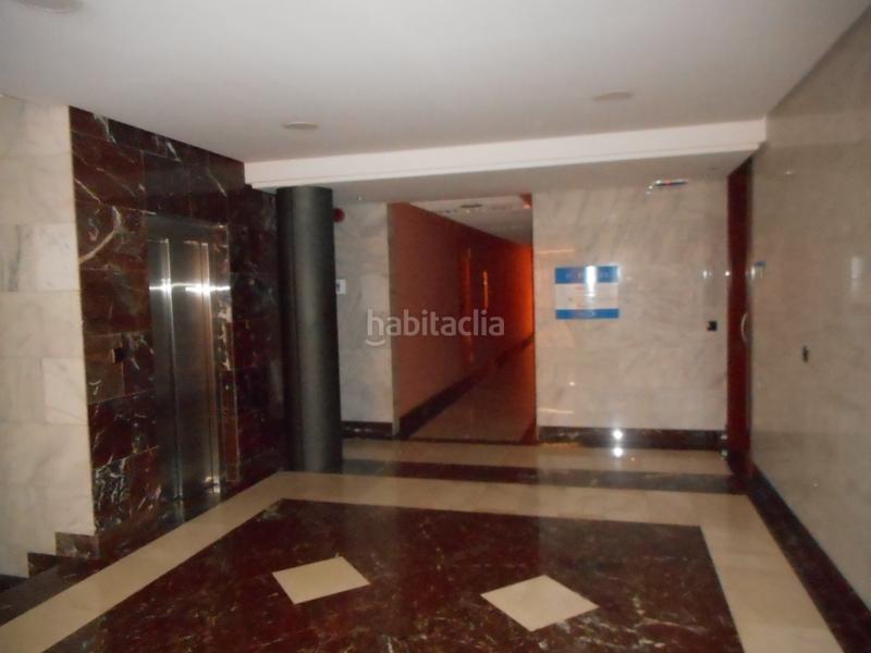 Foto f938d37e-552b-4a2a-a2b1-950c4e46e770. Büro in avenida amaia 2 in Lamiako-Txopoeta Leioa