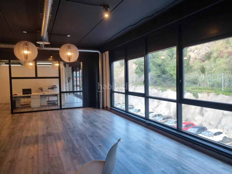 Foto 3d8ac85f-cbe6-474e-b253-99abe8918d81. Miete büro in ribera de axpe etorbidea 11 in Erandio