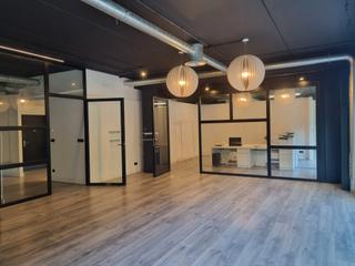 Miete Büro in Ribera de axpe etorbidea 11. Oficina totalmente instalada en polígono industrial