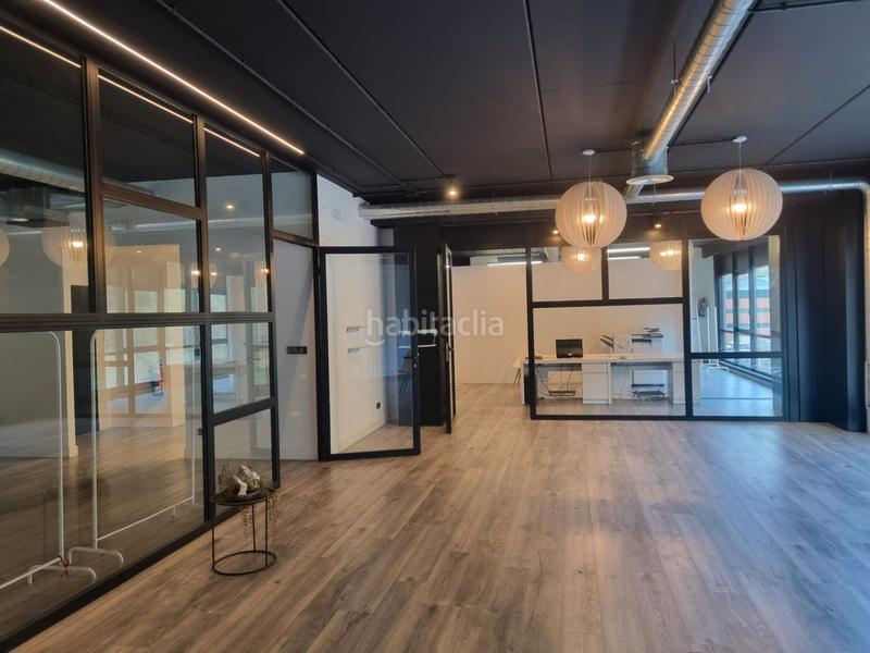 Foto b4a015a8-81a9-419d-a8b8-2969fa68a982. Miete büro in ribera de axpe etorbidea 11 in Erandio