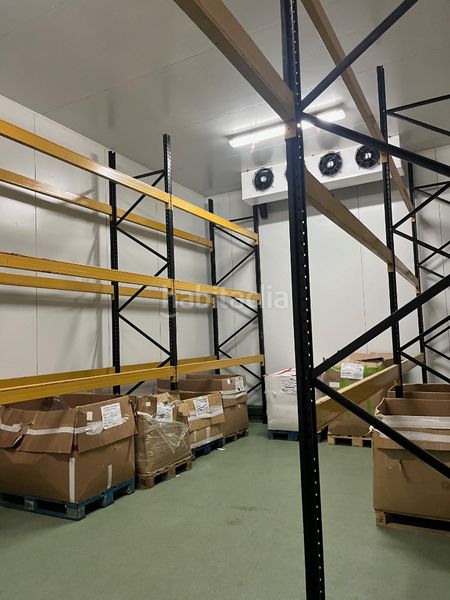 Foto f12bcb75-9efe-492f-835c-ddfdb72e1278. Bâtiment à usage industriel dans lugar 10f dans Abanto y Ciérvana / Abanto Zierbena