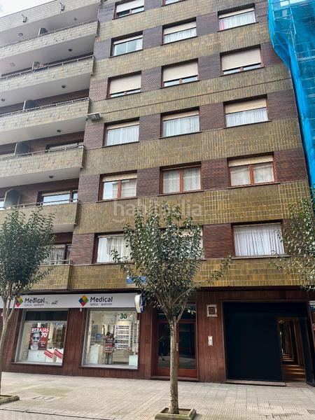 Foto cb0399e4-ba27-4944-9c51-ecb1d22cd98c. Lloguer local comercial a andres larrazabal kalea 1 a Getxo