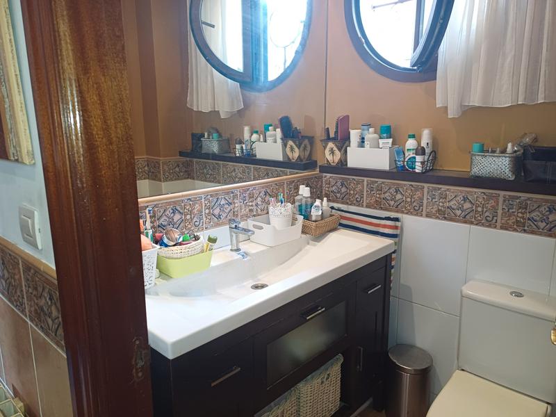 Foto 48e48422-54a7-4ffb-94a7-c67a36fbb787. Semi detached house with heating in Las Arenas Getxo