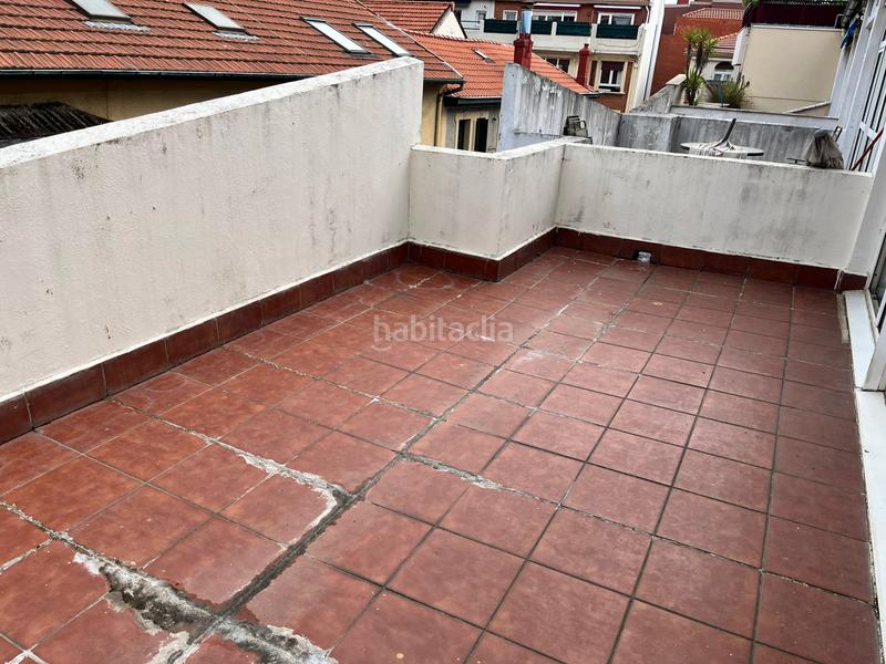 Foto 3ddbd479-ef48-4e49-bfd4-a95b28844a1e. Alquiler oficina en reina maría cristina kalea 10 oficina con gran terraza en Getxo