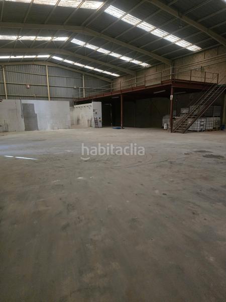 Foto b5d9be1d-9fc4-476d-a6b5-0624286d4c8e. Capannone industriale in lugar 10f in Abanto y Ciérvana / Abanto Zierbena