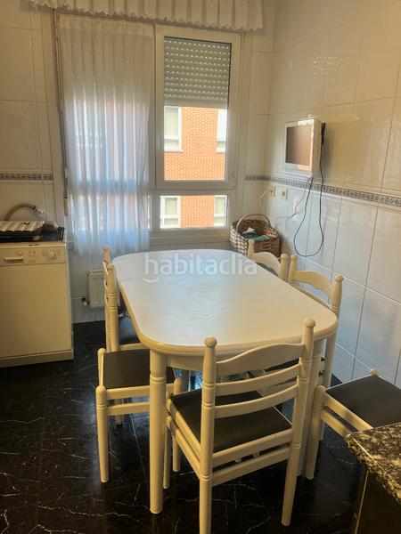 Foto 0470745b-4fe3-499e-8082-e02d89d25c90. Appartamento con camino riscaldamento parcheggio in Leioa