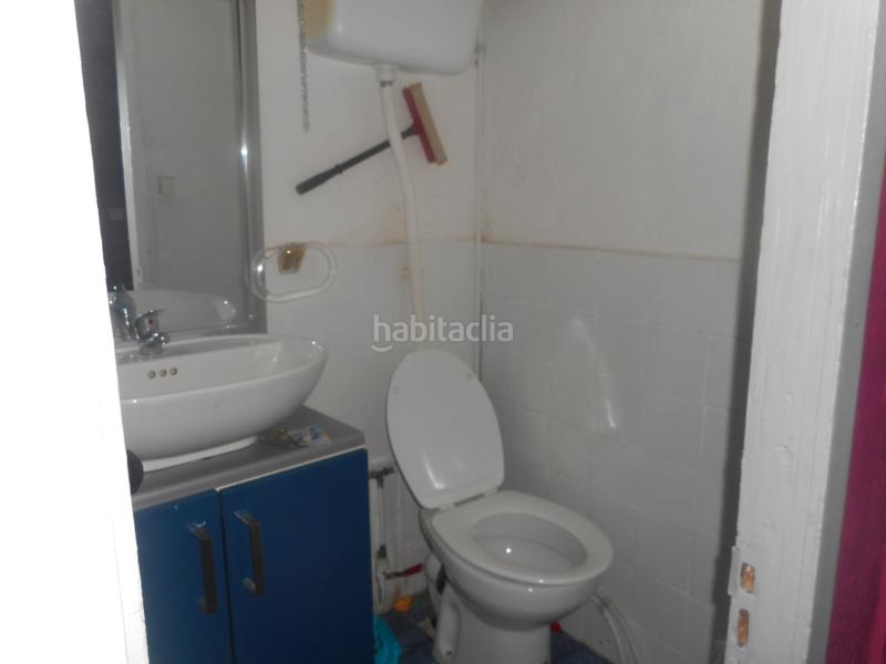 Foto 346a7bb0-a638-4a47-aa22-fb05f24d84d7. Lloguer local comercial a avenida sabino arana etorbidea 88 a Leioa