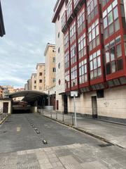 Aparcament cotxe a Andrés cortina kalea 14