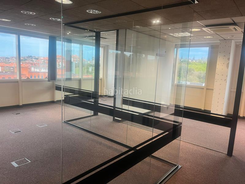 Foto 56210566-eefd-430b-b617-eadde0d9b0cf. Location bureau dans landabarri bidea 1 dans Artatza-Pinueta-Pinosolo Leioa