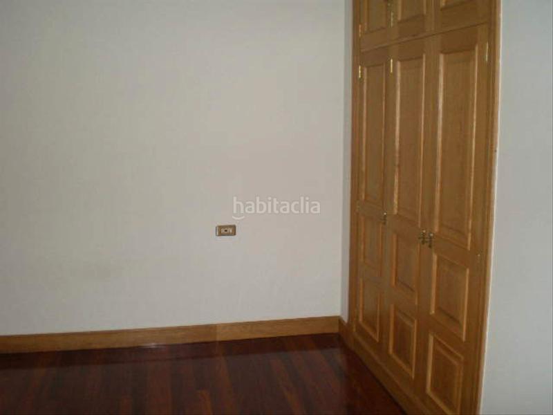 Foto cfb1b80d-300e-494b-a207-d0b6fb05fdcd. Affitto attico con riscaldamento parcheggio in Abandoibarra - Guggenheim Bilbao