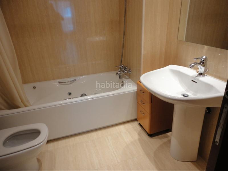 Foto 44886cd0-200f-465e-adf8-a17bed6e4050. Affitto appartamento con riscaldamento parcheggio in Getxo