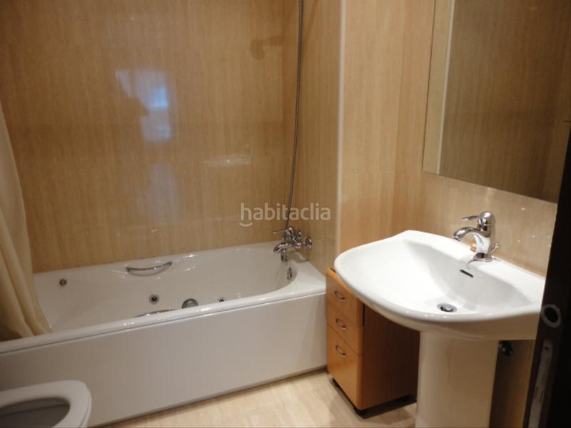 Foto bb4131f3-1462-44d4-b1e1-bf7680ffd458. Affitto appartamento con riscaldamento parcheggio in Getxo