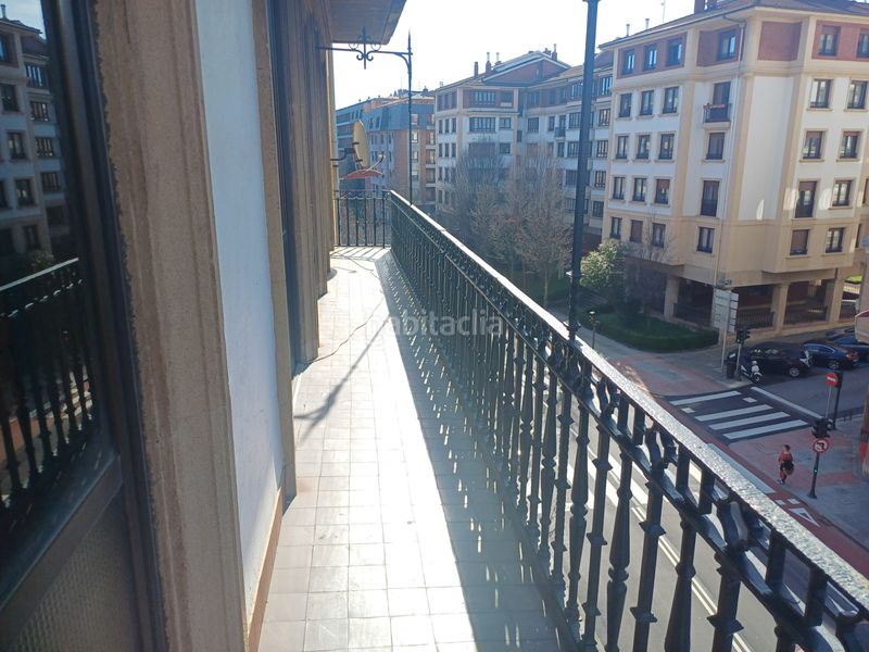 Foto 5ec9e428-4bd5-4a5c-bb18-a5bf3fcc36f5. Piso en Las Arenas Getxo