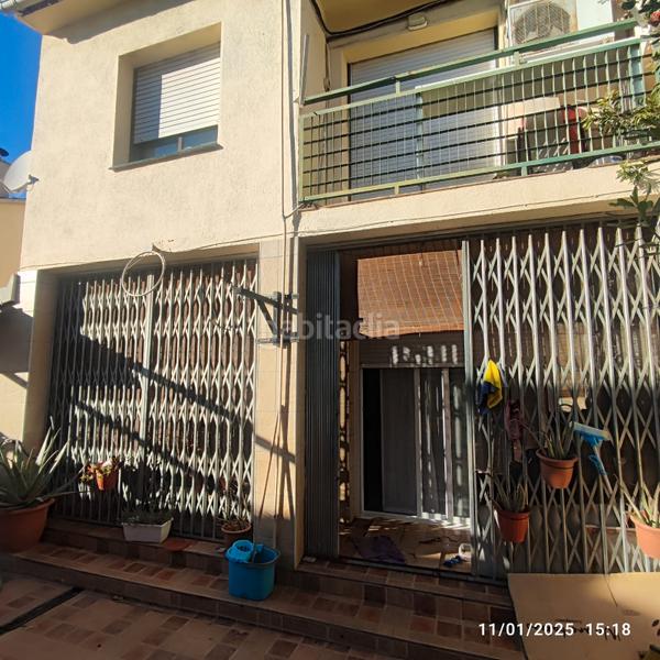 Foto 11c3b700-a59d-4aaf-bafa-016284130ff3. Casa en avinguda de sentmenat 123 casa tipo duplex te espera para disfrutarla. en Polinyà