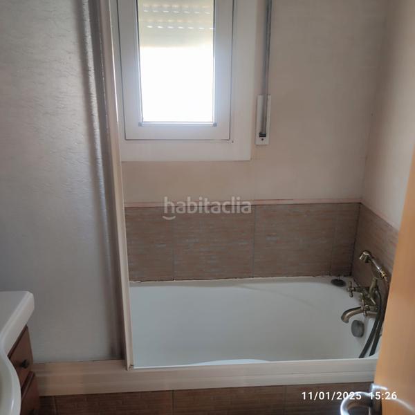 Foto 5fa848ab-7d46-47a0-aa1f-e2203a154e53. Casa en avinguda de sentmenat 123 casa tipo duplex te espera para disfrutarla. en Polinyà