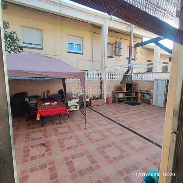 Foto 7b73433b-824d-42cf-955b-7cdfe40ddd87. Casa en avinguda de sentmenat 123 casa tipo duplex te espera para disfrutarla. en Polinyà