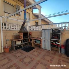 Maison à Avinguda de sentmenat 123. Casa tipo duplex en polinyà te espera para disfrutarla.