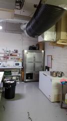 Pas-de-porte Local commercial à Carrer del doctor ignasi barraquer 10. Precio algo negociable restaurante en traspaso