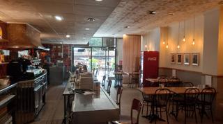 Pas-de-porte Local commercial à Carrer del doctor ignasi barraquer 10. Precio algo negociable restaurante en traspaso