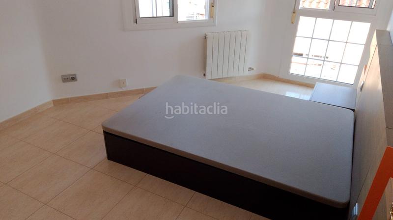 Foto 87ba0186-9255-4f59-bc36-13b80b5d7504. Piso en carrer de l'olivera de Sistrells 13 piso totalmente reformado. honorarios incluidos en el precio en Badalona