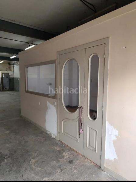 Foto 5577ba76-b4ef-4c7c-8898-e0c5c25a3e07. Alquiler local comercial en carrer mozart 3 local de 169m2 . en Montcada i Reixac