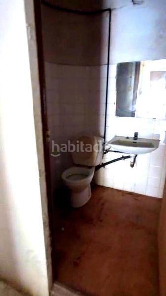 Foto 16a3d539-4c09-4631-8e23-64501682bcc0. Lloguer local comercial a avinguda de caldes de montbui 22 a Mollet del Vallès