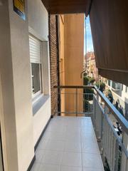 Etagenwohnung in Carrer d'ignasi iglesias 7. Espectacular piso en el centro de badalona listo para entrar a v