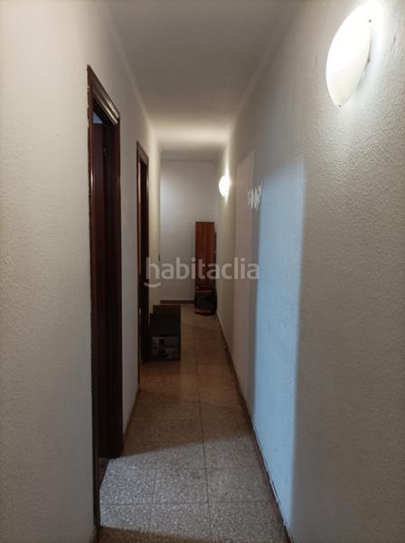 Foto a0c7a7ca-d552-4608-8fbc-ffdd07e3a3c7. Appartement dans carrer de maragall 26 dans Ajuntament-Maragall Ripollet