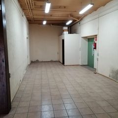 Lloguer Local Comercial a Carrer de berenguer iii 1. Local esquinero 247 m2 en mollet.