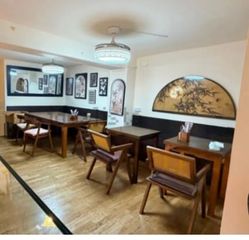 Traspàs Local Comercial a Gran via de les corts catalanes 650. Cafeteria restaurante en zona premium