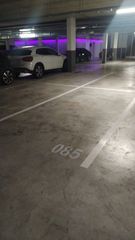 Aparcament cotxe a Carrer del progrés 209. Plaza de parking en el conocido edificio h2o badalona