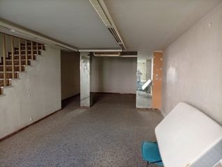Lloguer Local Comercial a Carrer de sant ramon 24. Local perfecto para cualquier tipo de negocio excepto hosteleria