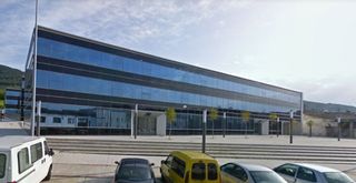 Office space in Calle berriobide 36. Oficina en planta baja en edificio de oficinas. actualmente arre