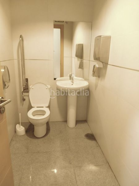 Foto aa36aca2-624e-4568-9e9e-33b055e2017d. Oficina a calle berriobide 36 a Ansoáin