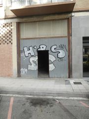 Local Comercial a Calle Uztarroz 15