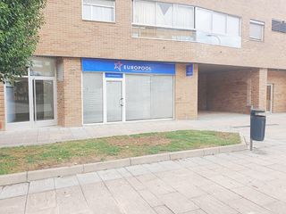 Geschäftsraum  Parque de los olmos. Local todo acondicionado esquina con gran fachada a calle