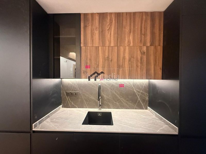 Foto 8a8964ba-4c6a-426e-83b0-d6200b04f482. Piso exclusiva in home en llano en Lutxana - Llano Barakaldo