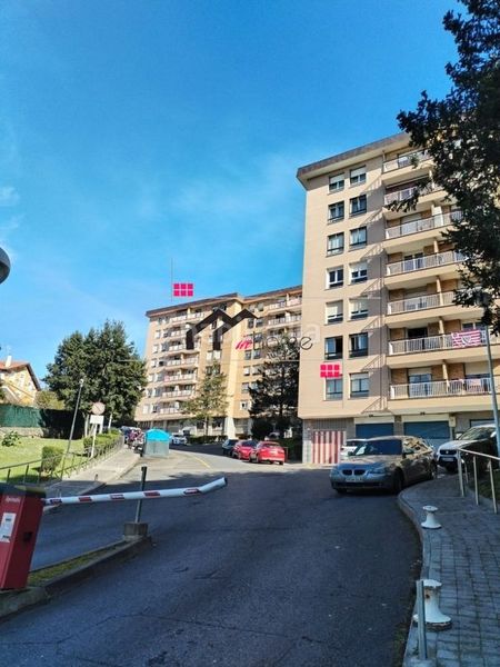 Foto b158d849-80bd-4157-88f1-1fff348475d5. Appartamento con riscaldamento parcheggio in Ortuella