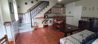 Casa in Zarza la Mayor. Casa con patio
