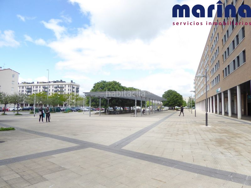 Foto 905d20ab-b992-4770-a838-7212e2413e7a. Local comercial a calle de santa engracia 7 a Buztintxuri Pamplona / Iruña