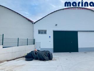 Lloguer Nau industrial a Aizoáin. Amplia y reformada nave industrial en polígono plazaola