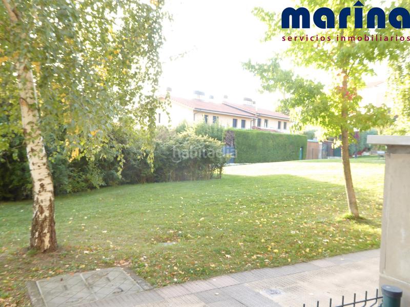 Foto 9cdb9ac4-a0b4-4dbe-94b1-cb5948a38271. Duplex avec chauffage parking dans Valle de Elorz / Elortzibar