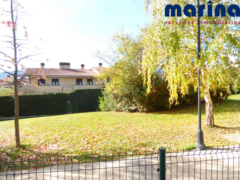 Foto ff17cea5-3ca1-4cec-9518-ace4c350b5b4. Duplex avec chauffage parking dans Valle de Elorz / Elortzibar