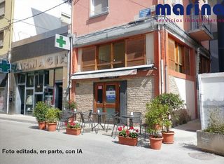Local Comercial en Calle de las maestras 3. Bar en centro burlada frente plaza de la iglesia