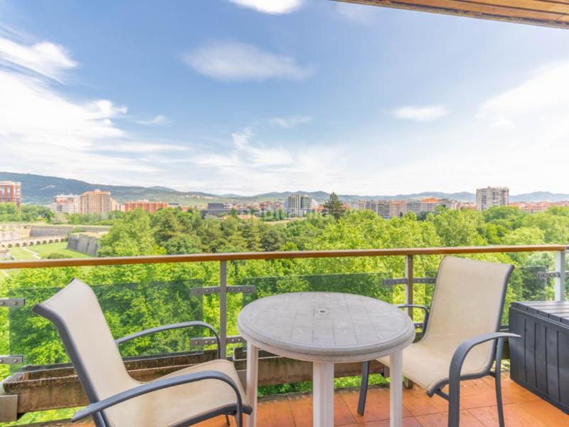 Foto de9248fb-f37a-4120-87aa-093fc81158f2. Piso en calle vuelta del castillo 7 piso venta pamplona iruña en Pamplona / Iruña