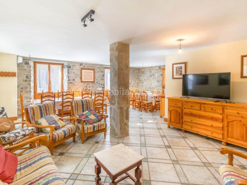 Foto 6a400c36-c367-4809-b49c-0e4bc1365939. Masía en barrio espandoya 18 en Uztárroz