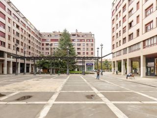 Piso en Plaza pintor paret 2